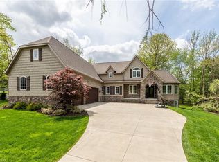 24100 Woodside Ln, Beachwood, OH 44122