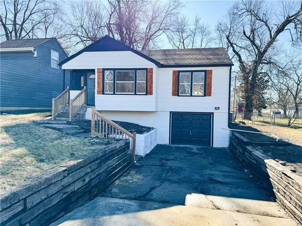 209 W North Ave, Belton, MO 64012