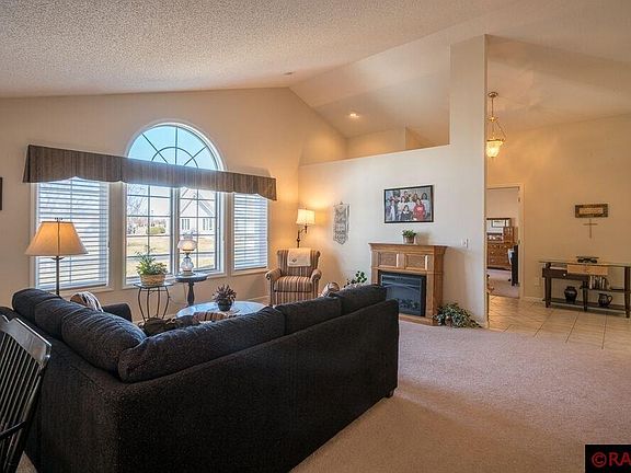 4th image of 713 Grayhawk Cir