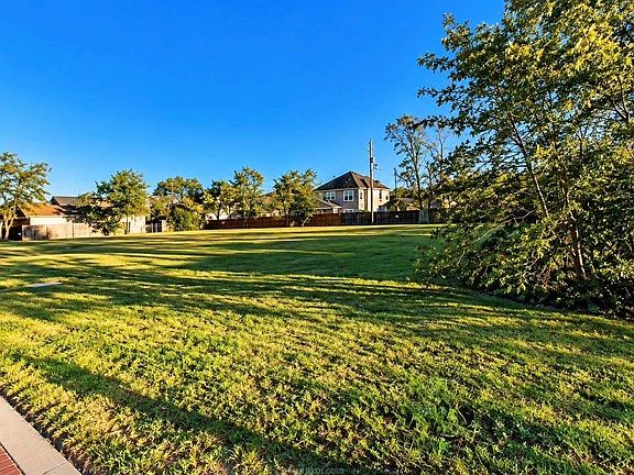 5th image of 3907 College Main St Lot 5R