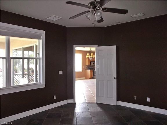5th image of 749 Evening Shade Ln