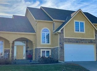 1703 NE 181st St, Smithville, MO 64089