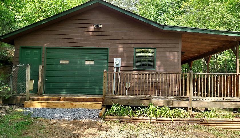 1st image of 139 Hideaway Cove Trl