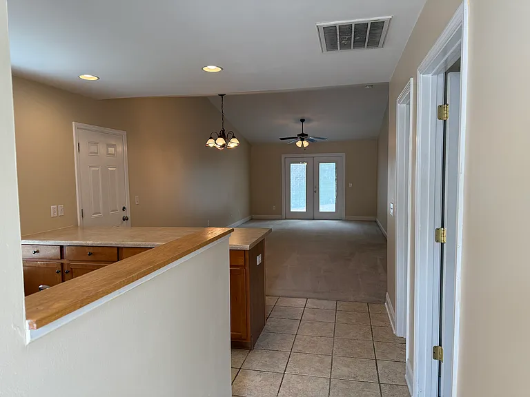 235 Tamarack Dr — Photo 6