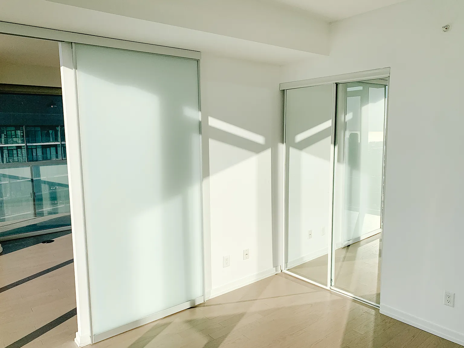 101 Peter Street Toronto — Photo 3