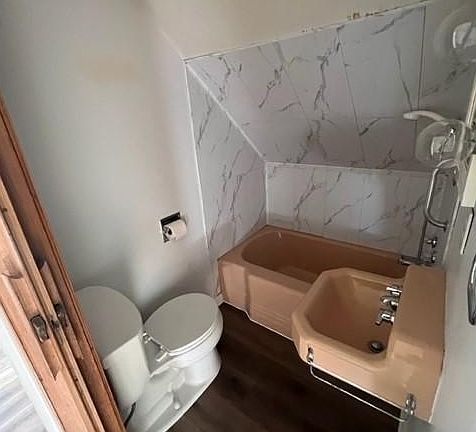 5th image of 1008 Oakwood Ave #1008
