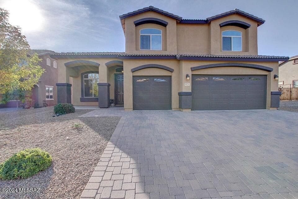 1st image of 671 W Calle Las Tunas