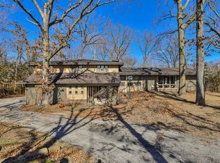 1385 E Laird St, Bolivar, MO 65613