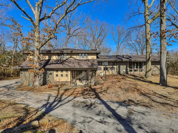 1385 E Laird Street, Bolivar, MO 65613