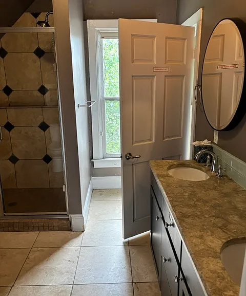 945 N Clarkson St — Photo 21