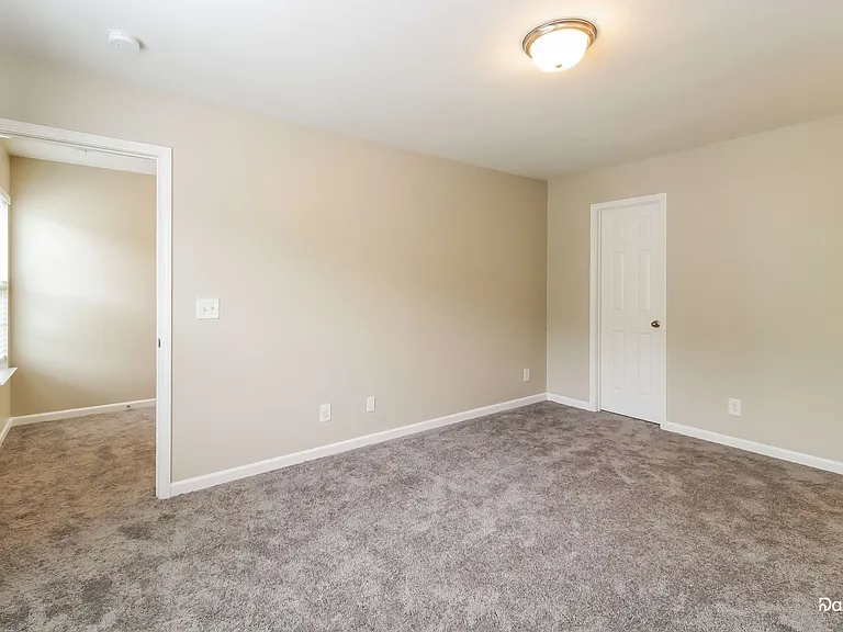 870 Bitting Hall Cir — Photo 9