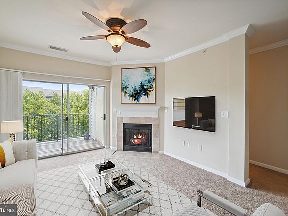 2nd image of 19606 Galway Bay Cir APT 404