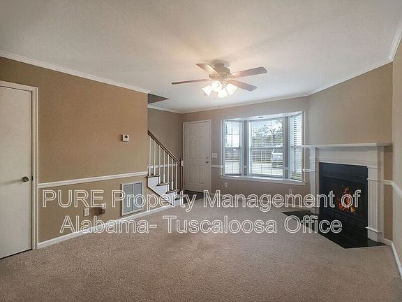 5th image of 1605 Hackberry Ln APT 7
