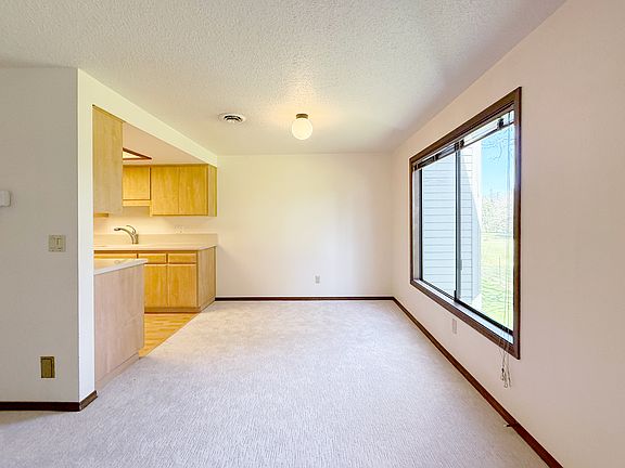 5th image of 8949 SW Fairview Pl