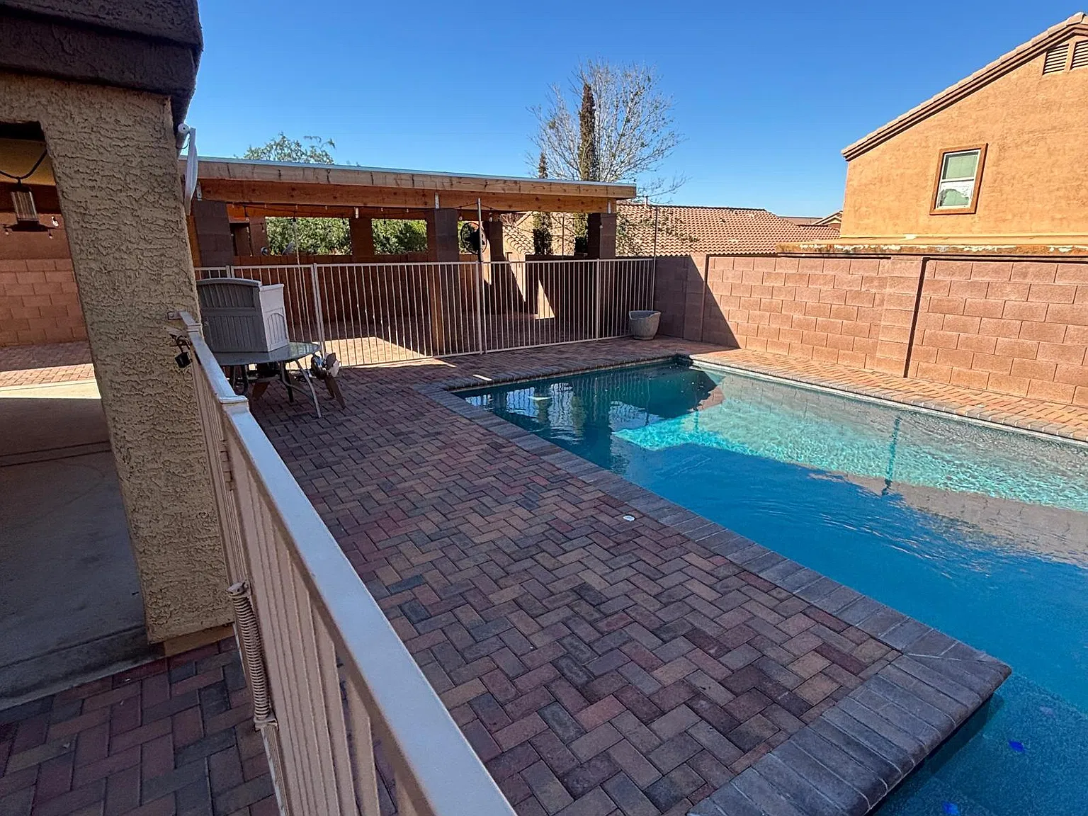5 bed, 2575 sqft, $3,200 — Photo 1