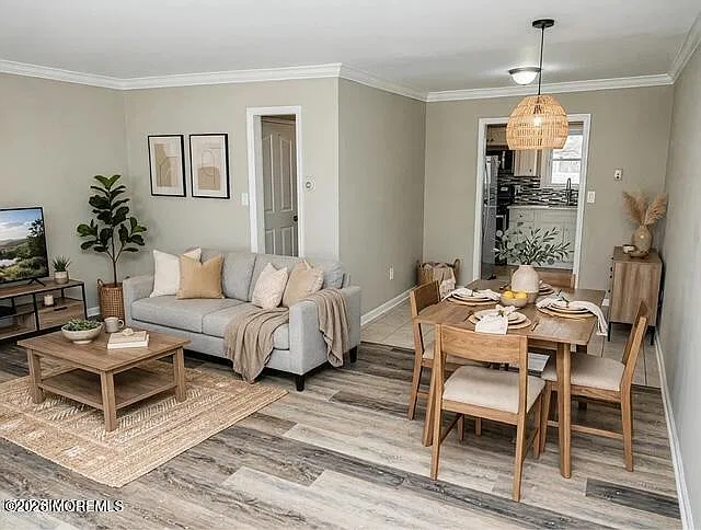 2 bed, 1.5 bath, 1088 sqft, $2,700 — Photo 4