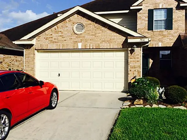 7534 Creekside Ln, Pasadena, TX 77505