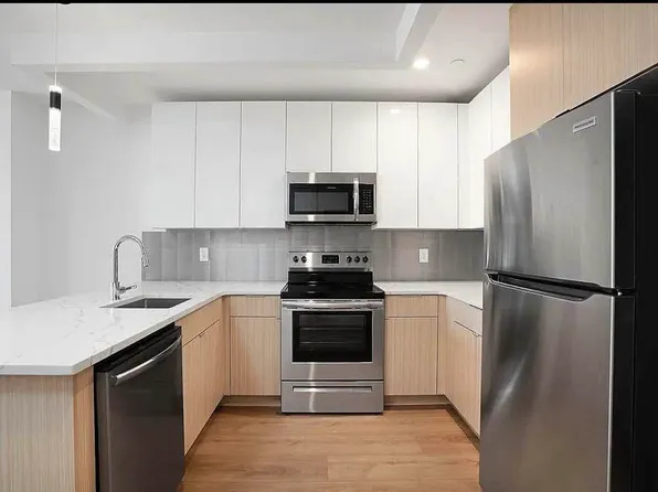 23-33 Astoria Boulevard image 1 of 14