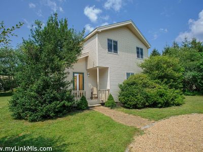 137 Charles Neck Way W, Vineyard Haven, MA, 02568