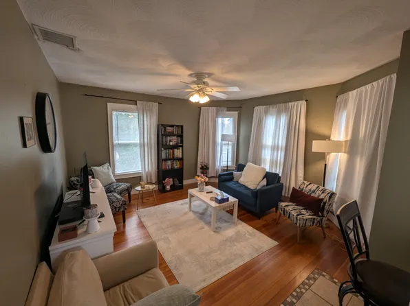 33 Thatcher St #A, Medford, MA 02155