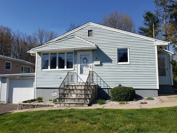 28 Lund Avenue, Waterbury, CT 06705