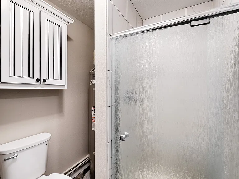 1011 W Willow Ave — Photo 8