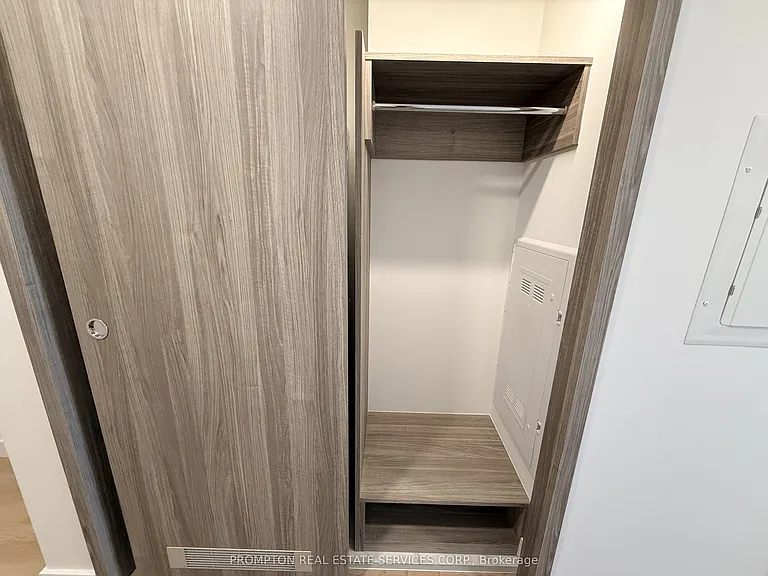 18 Esther Shiner Blvd #1006 — Photo 8