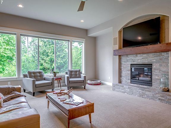 4th image of 4307 SE 166th Ct