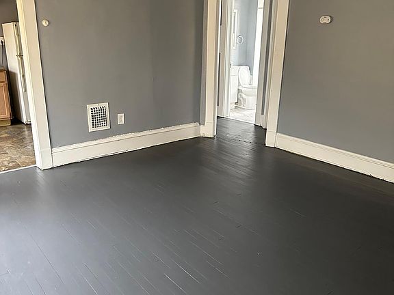 3rd image of 10016 Somerset Ave
