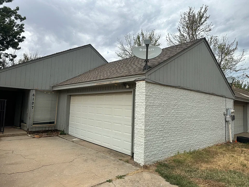 6107 Gaelic Glen Dr
