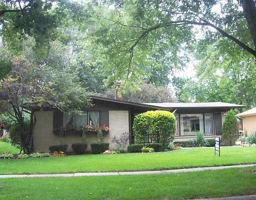 1st image of 348 Longwood Dr