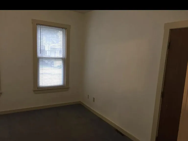 44 School St — Photo 8