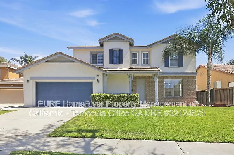 3 bed, 2.5 bath, 2301 sqft, $3,895 — Photo 1