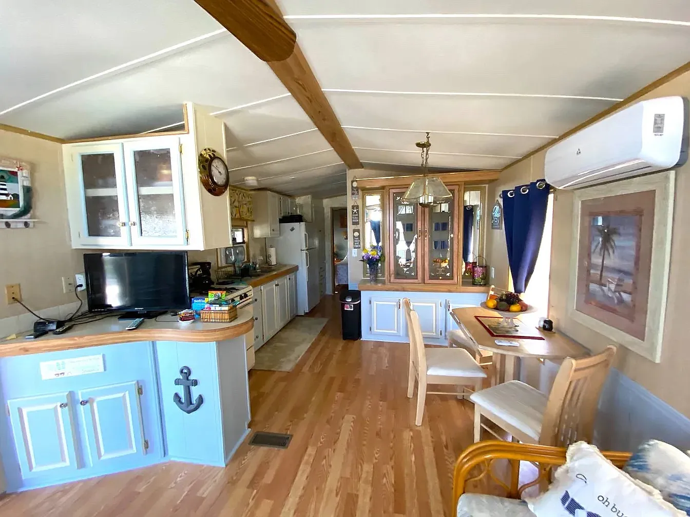 Kahuna Ct, Ruskin — Photo 4