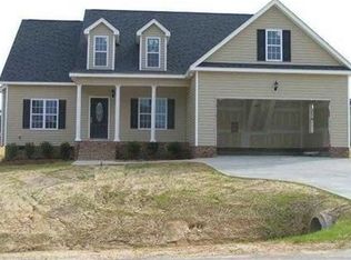 2400 Rolling Tracks Rd, Willow Spring, NC 27592