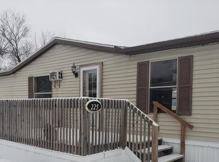 225 Inca Dr SW, Grand Rapids, MI 49548