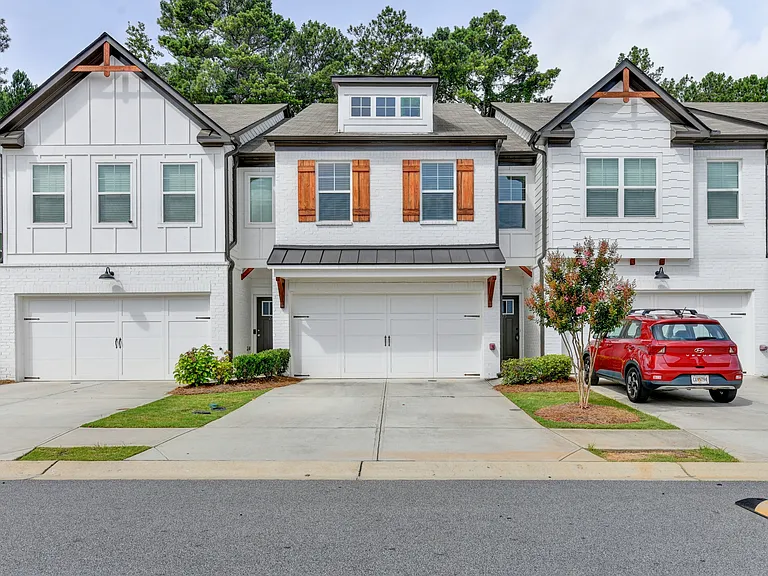 275 Auburn Valley Way #1 — Photo 1