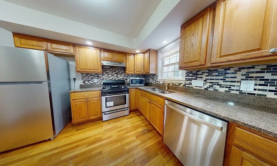 37 Juniper St #1