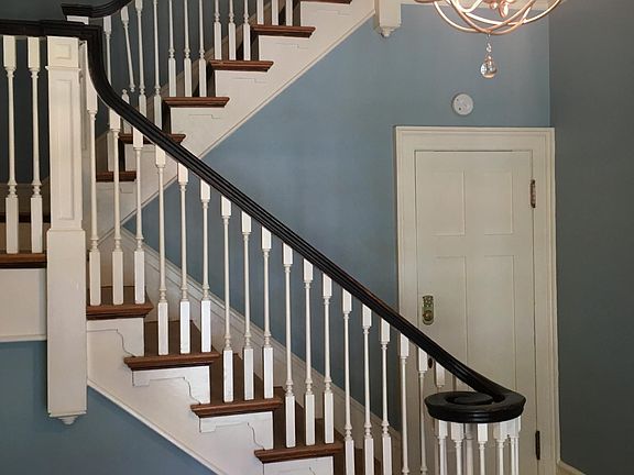 Entry Foyer
