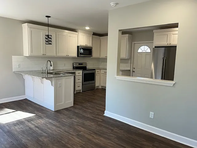 409 W Maple Ave #B — Photo 6