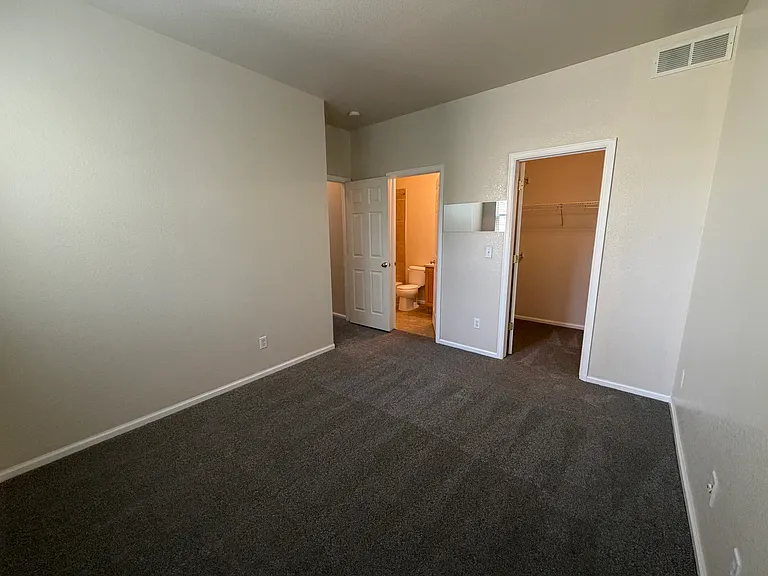 5162 Southern Cross Ln #B — Photo 13