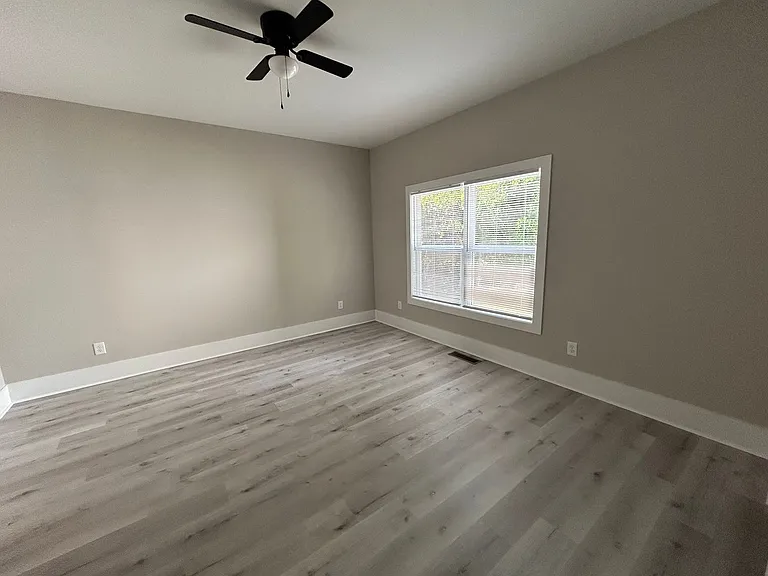 2510A Senate St — Photo 10