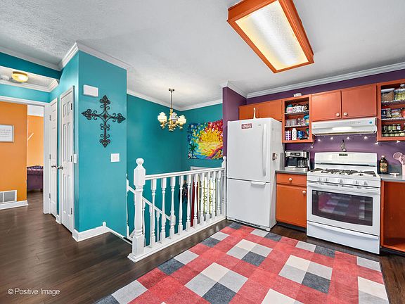 3rd image of 644 Swan Dr