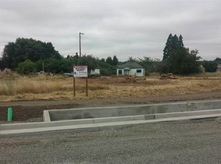 200 E Airport Rd #C114, Lebanon, OR 97355
