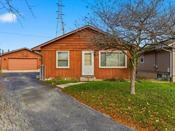 406 E Clarendon Dr, Round Lake Beach, IL 60073