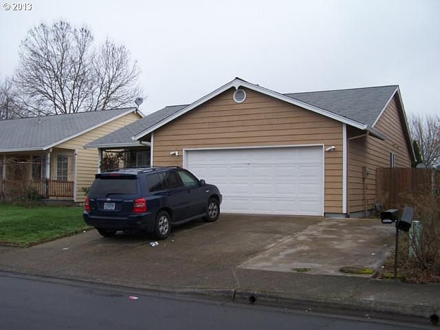 2nd image of 21757 SW Kristin Ct