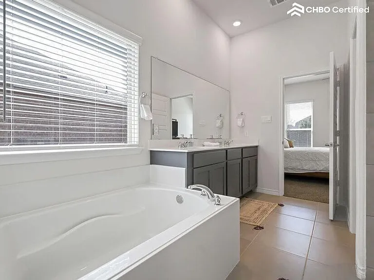 1505 Estivella Dr — Photo 27