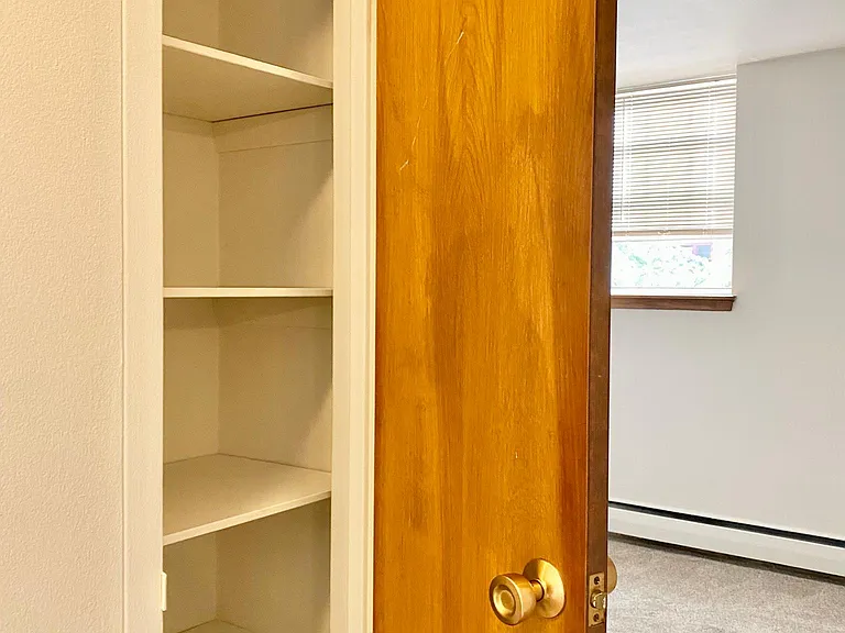 2020 Pillsbury Ave S #205 — Photo 8