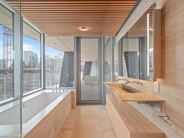 2 bedroom rental in Vancouver — photo 13