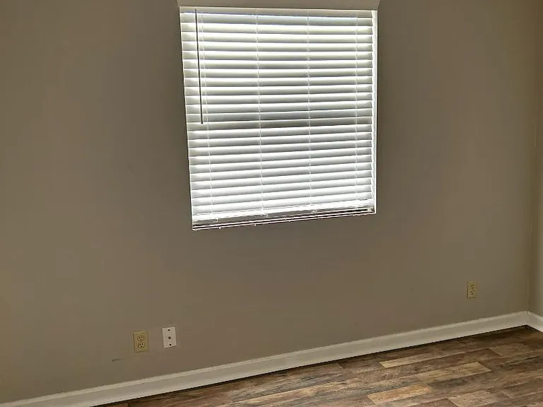 Unit Photo